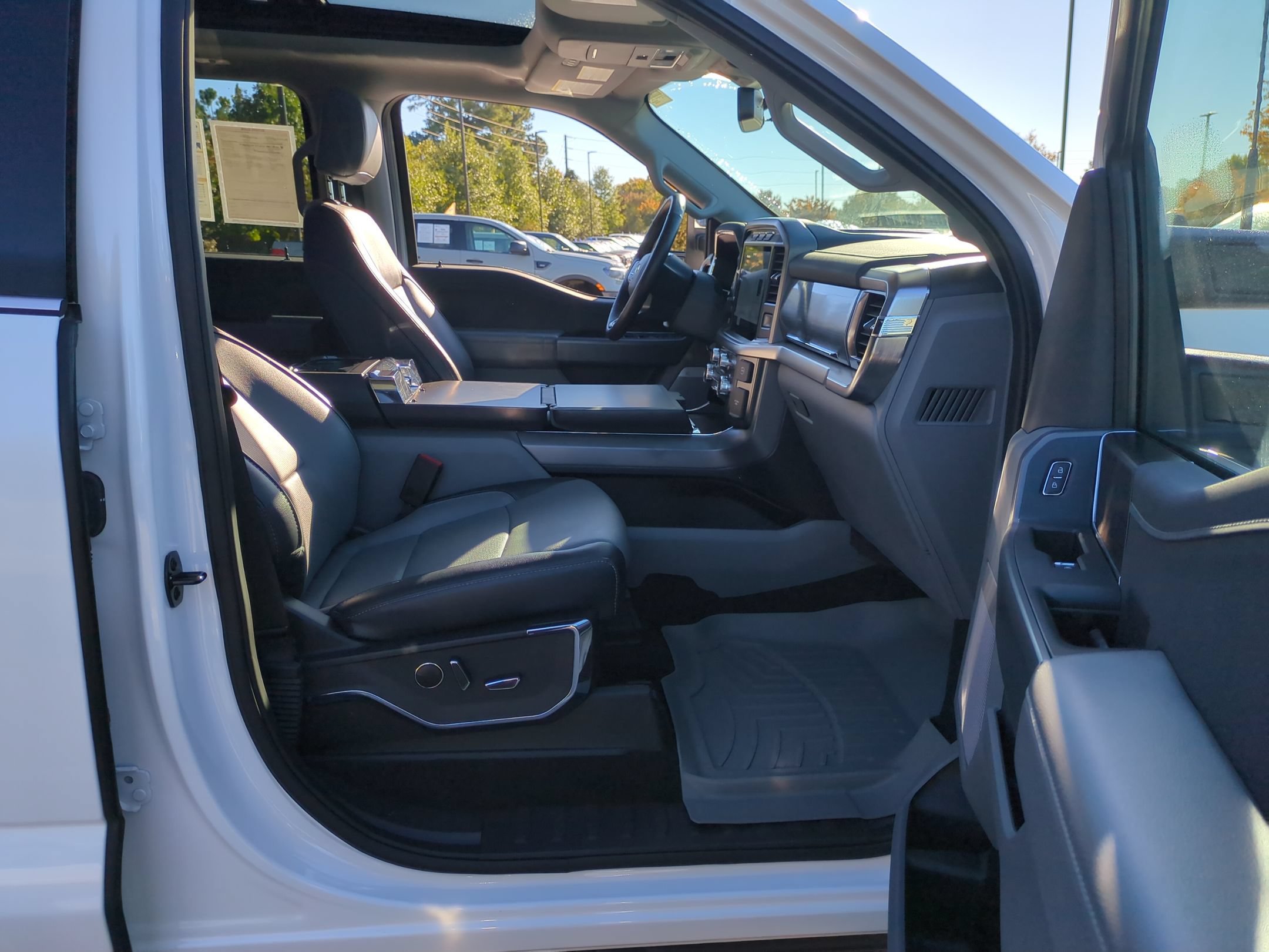 Certified 2021 Ford F150 Lariat w/ Equipment Group 502A High AWD/4WD image 40