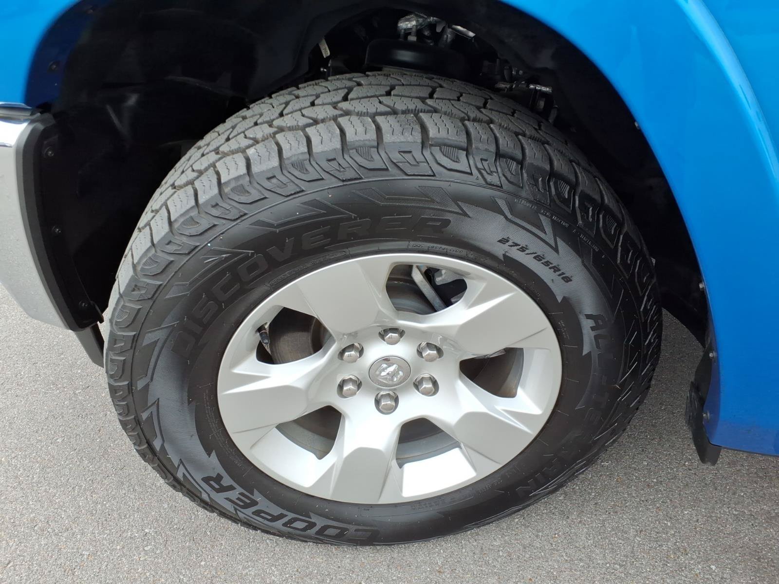 Used 2025 RAM 1500 Big Horn AWD/4WD image 9
