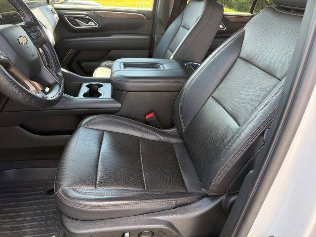 Used 2022 Chevrolet Tahoe High Country AWD/4WD image 13