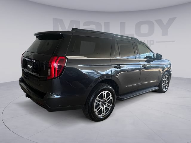 Certified 2025 Ford Expedition Active AWD/4WD image 5