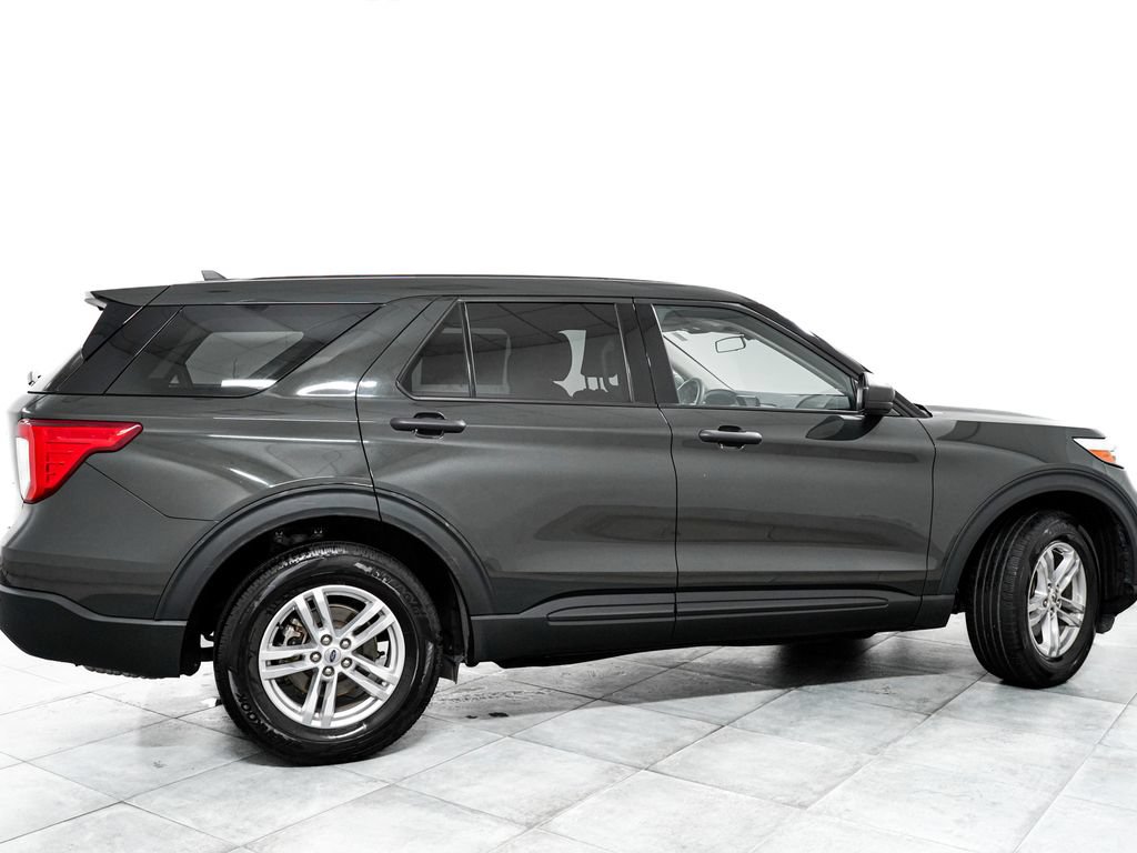 Certified 2022 Ford Explorer 4WD image 6