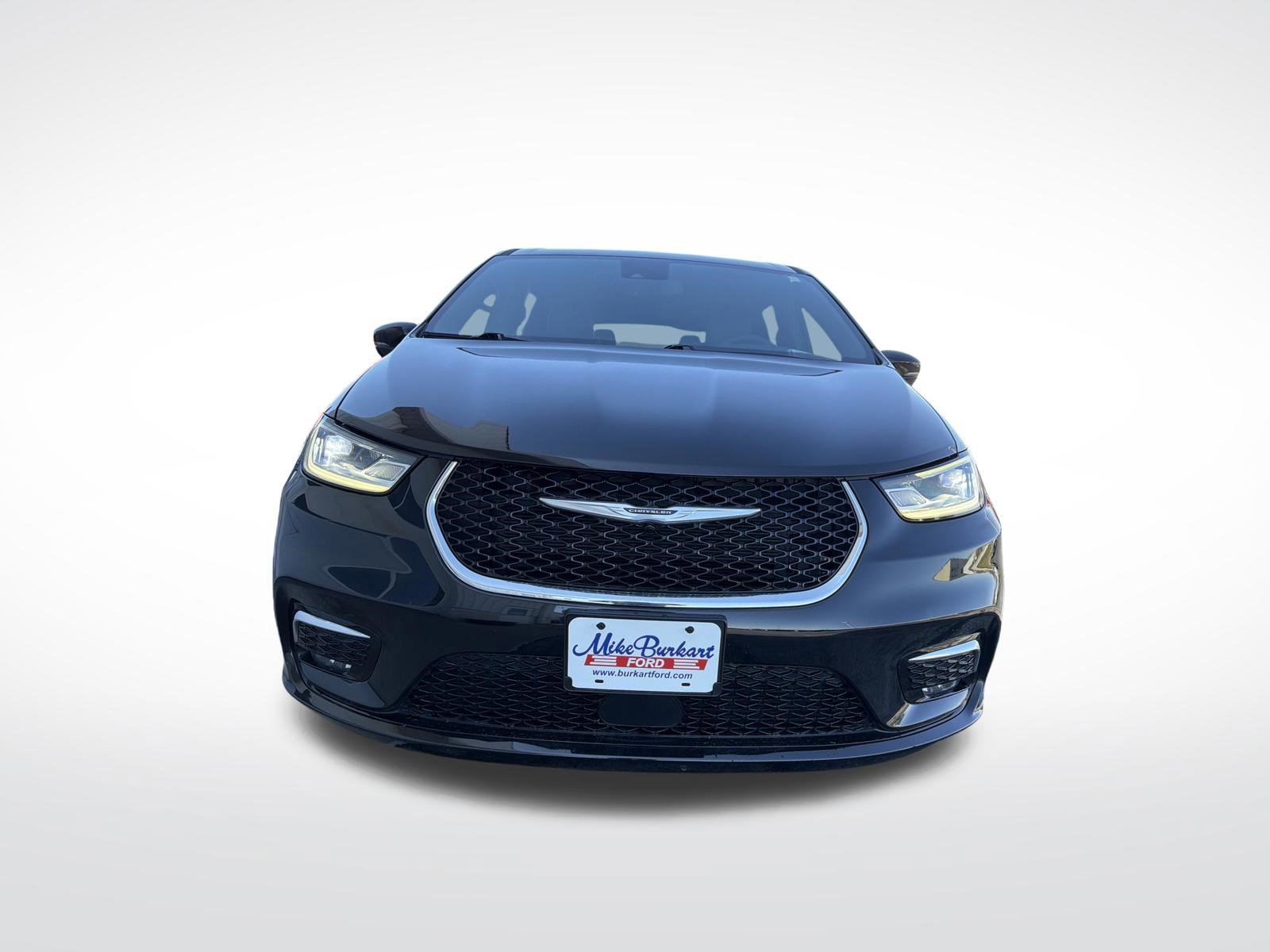 Used 2025 Chrysler Pacifica Select image 14