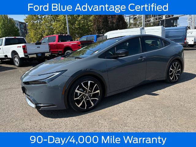 Used 2024 Toyota Prius Prime Premium FWD image 3
