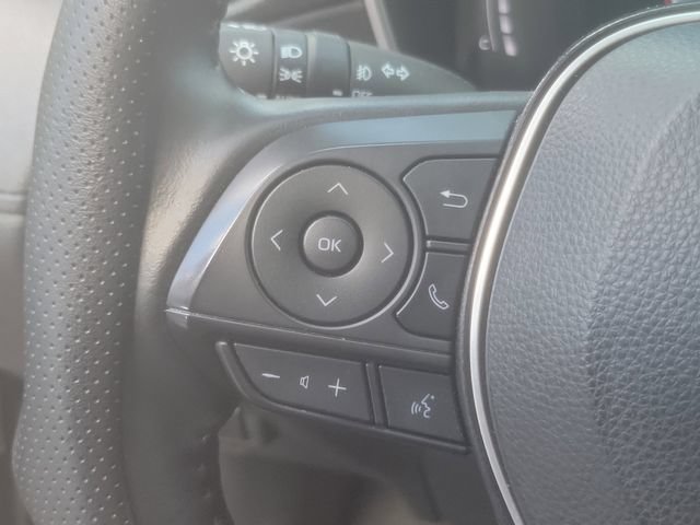 Used 2023 Toyota Corolla Cross XLE AWD/4WD image 23
