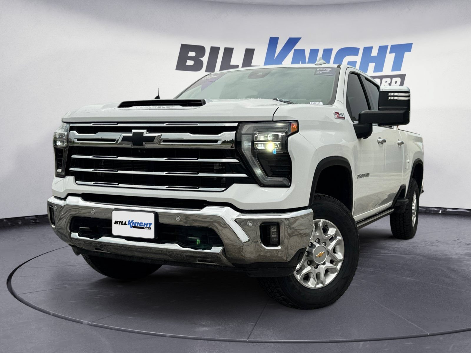 Used 2024 Chevrolet Silverado 2500 LTZ w/ LTZ Convenience Package AWD/4WD image 1