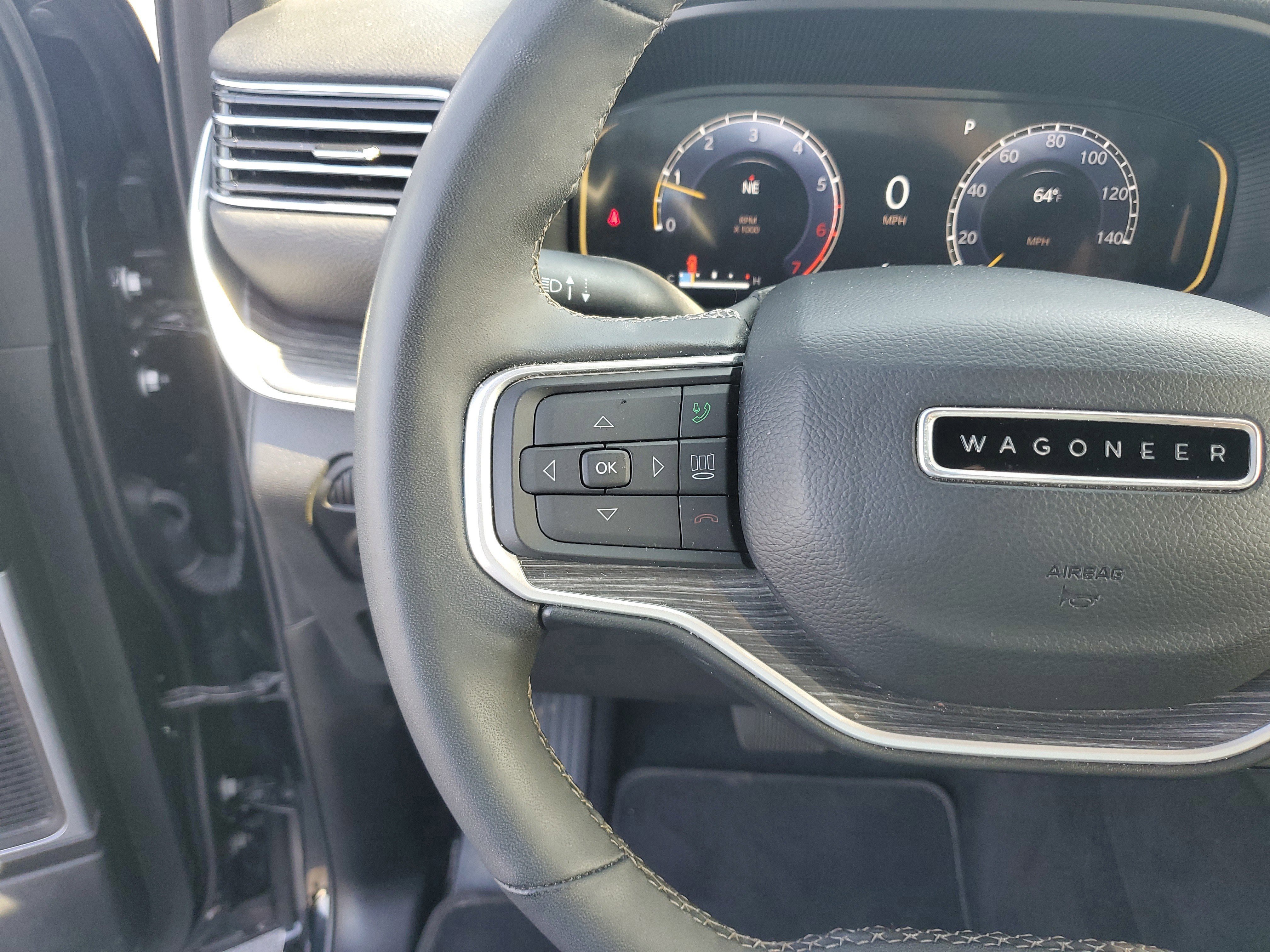 Used 2024 Jeep Wagoneer L Series II w/ Flexible Seating Group image 22