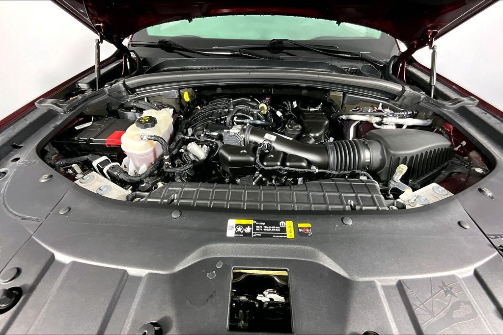 Used 2023 Jeep Grand Cherokee Limited RWD image 9