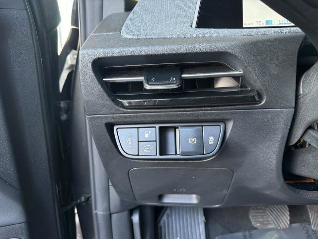 Used 2023 Kia EV6 Wind w/ Wind Technology Package AWD/4WD image 23