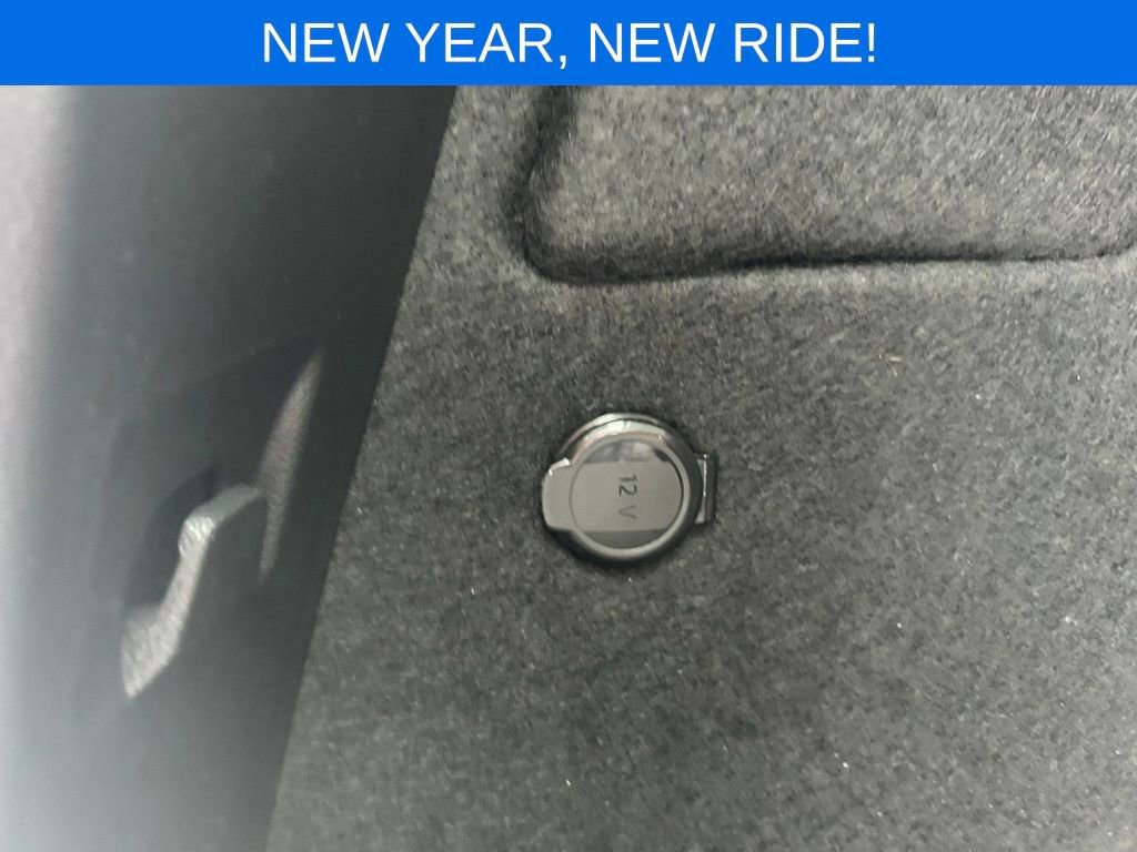 Used 2024 Volkswagen Taos S image 37