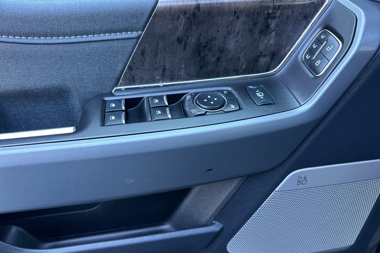 Certified 2024 Ford F250 Lariat w/ Lariat Ultimate Package image 13