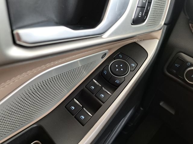 Certified 2023 Ford Explorer Limited w/ Limited Technology Package image 21