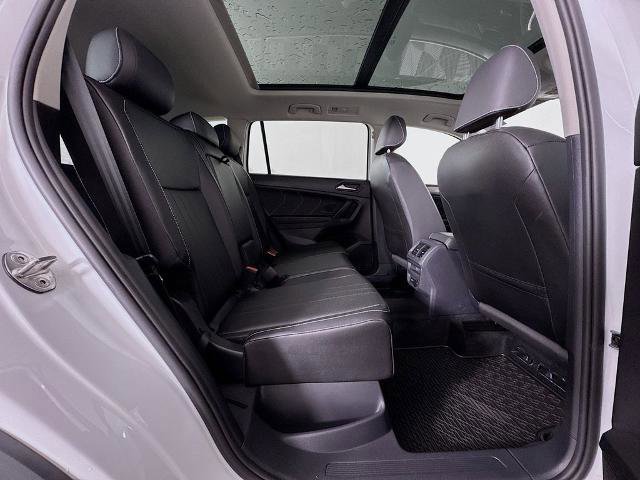 Used 2022 Volkswagen Tiguan SE image 27