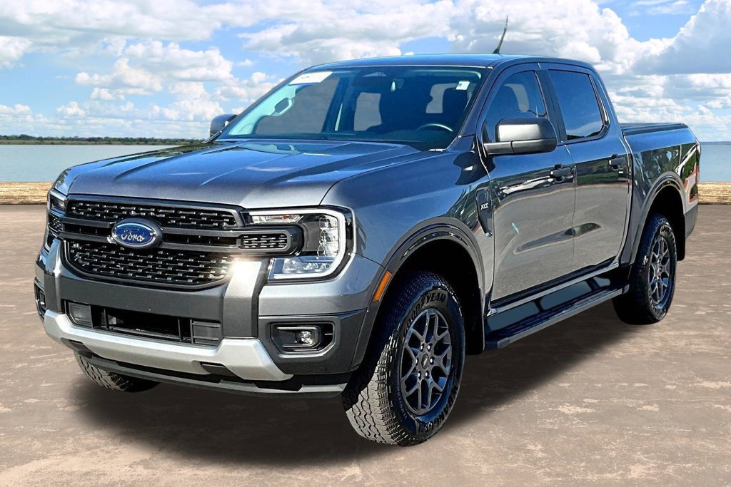 Certified 2024 Ford Ranger XLT w/ Trailer Tow Package RWD image 4