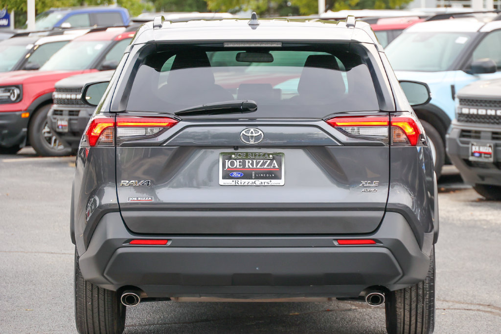 Used 2025 Toyota RAV4 XLE AWD/4WD image 22
