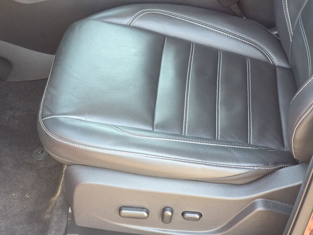 Certified 2018 Ford Escape Titanium w/ Ford Safe & Smart Package image 27