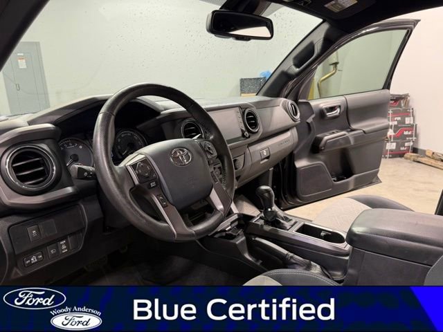 Used 2020 Toyota Tacoma TRD Off-Road image 9