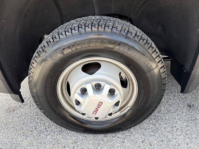 Used 2024 GMC Sierra 3500 Pro AWD/4WD image 31
