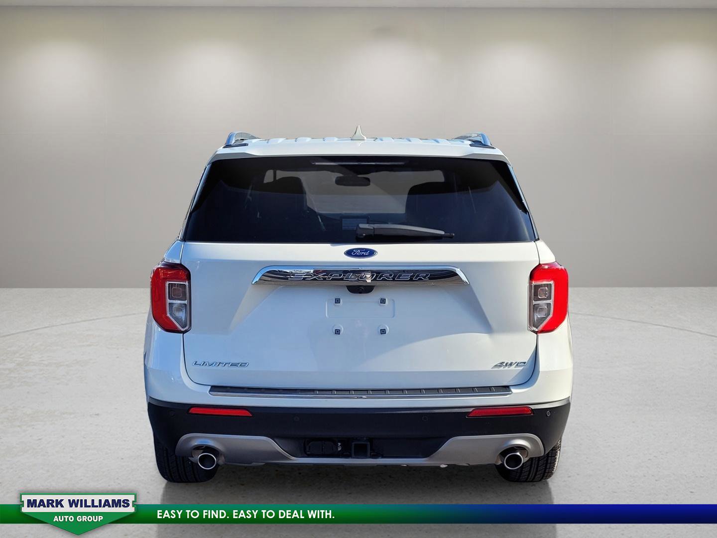 Certified 2022 Ford Explorer Limited w/ Equipment Group 301A image 4