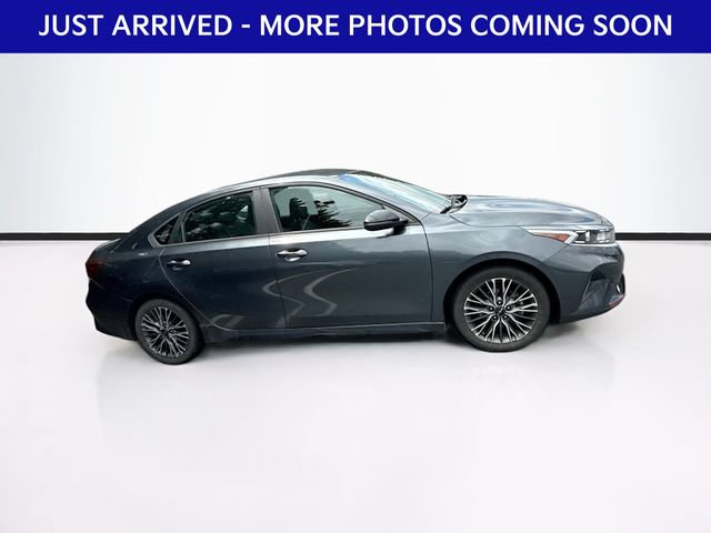 Used 2023 Kia Forte GT-Line w/ GT-Line Technology Package FWD image 9