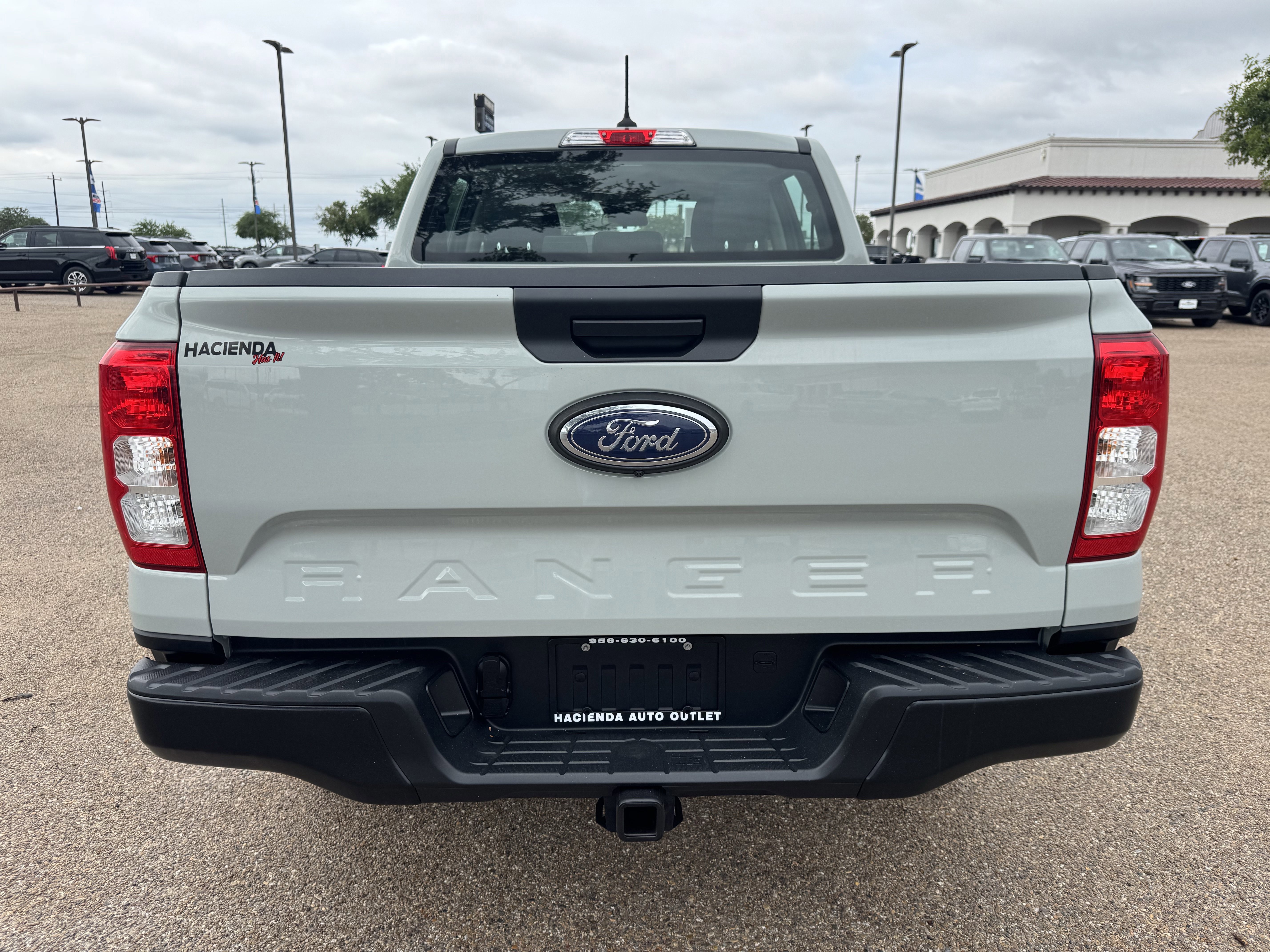 Certified 2024 Ford Ranger XL w/ Trailer Tow Package RWD image 3