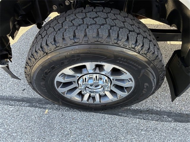 Certified 2022 Ford F350 Lariat w/ Lariat Ultimate Package image 12