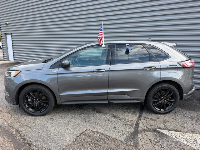 Certified 2024 Ford Edge ST-Line AWD/4WD image 2