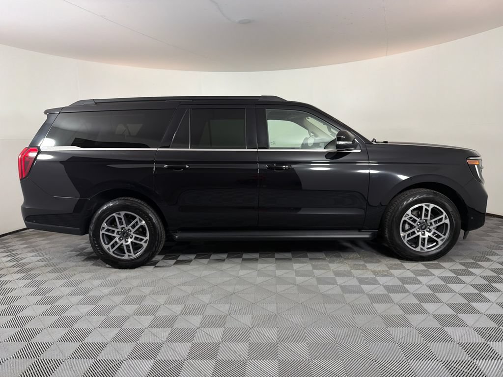 Certified 2025 Ford Expedition Max Active AWD/4WD image 2