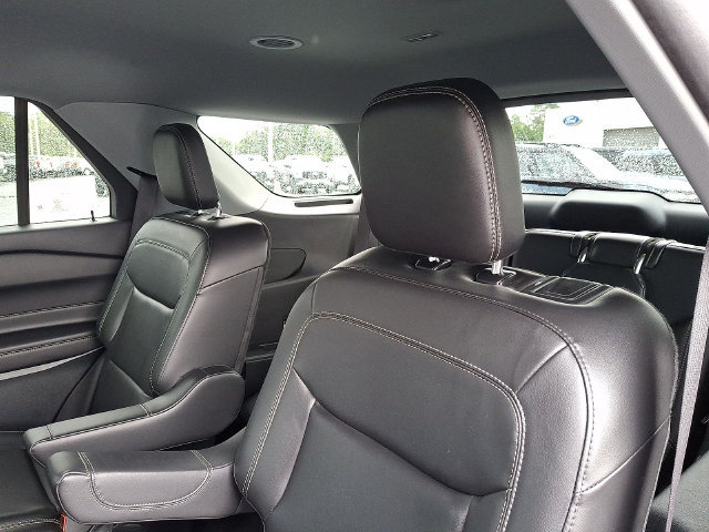 Certified 2023 Ford Explorer XLT w/ Equipment Group 202A AWD/4WD image 27