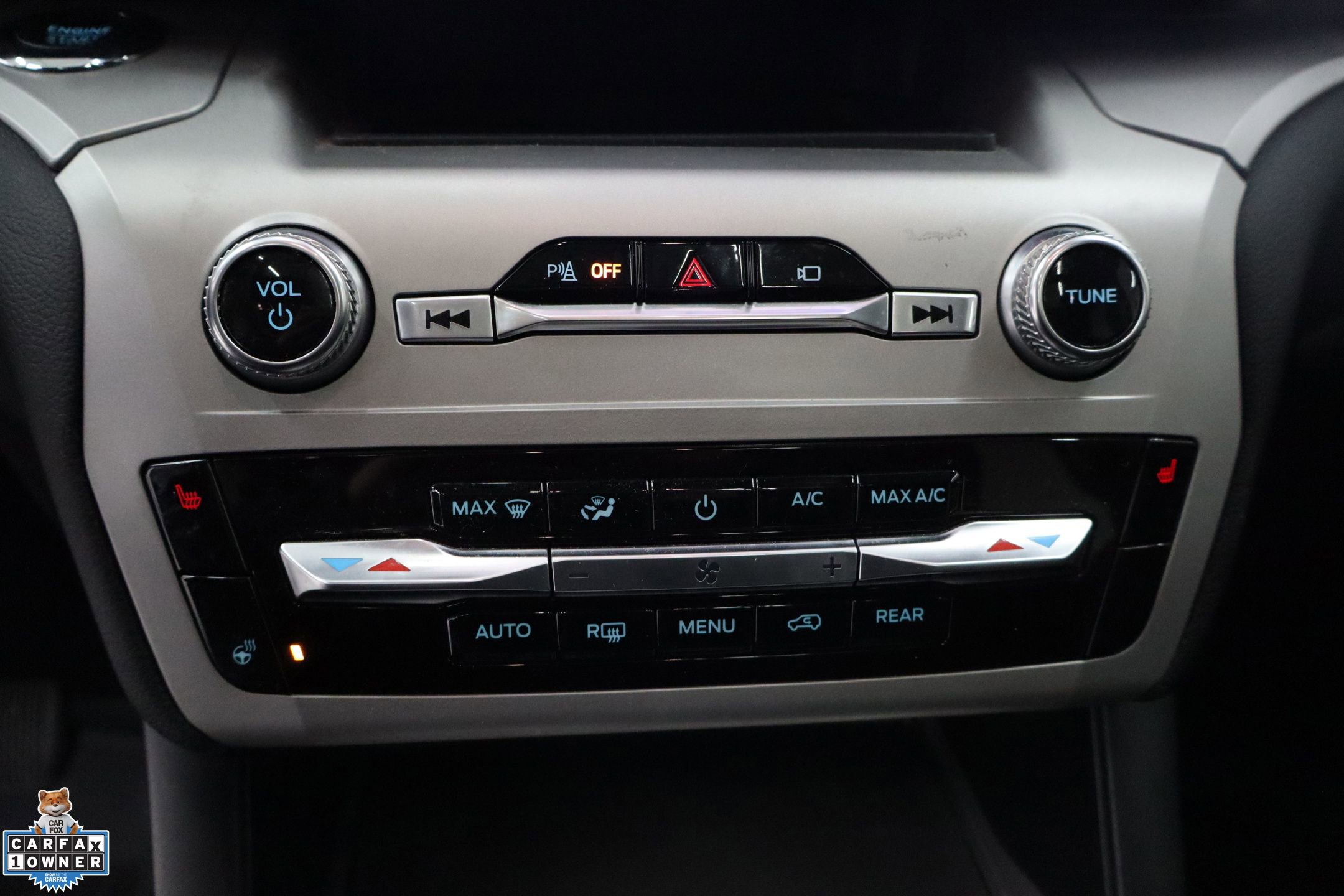 Certified 2022 Ford Explorer XLT w/ Equipment Group 202A image 20