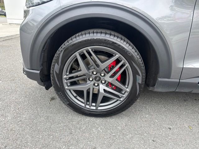 Certified 2025 Ford Explorer ST-Line w/ Premium Package AWD/4WD image 11