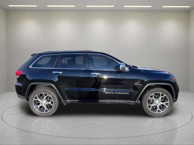 Used 2019 Jeep Grand Cherokee Limited w/ Luxury Group II image 2
