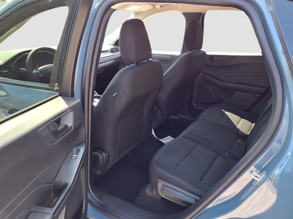 Certified 2025 Ford Escape Active w/ Cold Weather Package FWD image 34