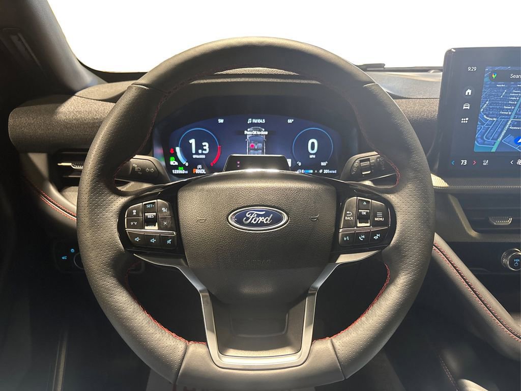 Certified 2025 Ford Explorer ST-Line w/ ST-Line Street Pack image 29