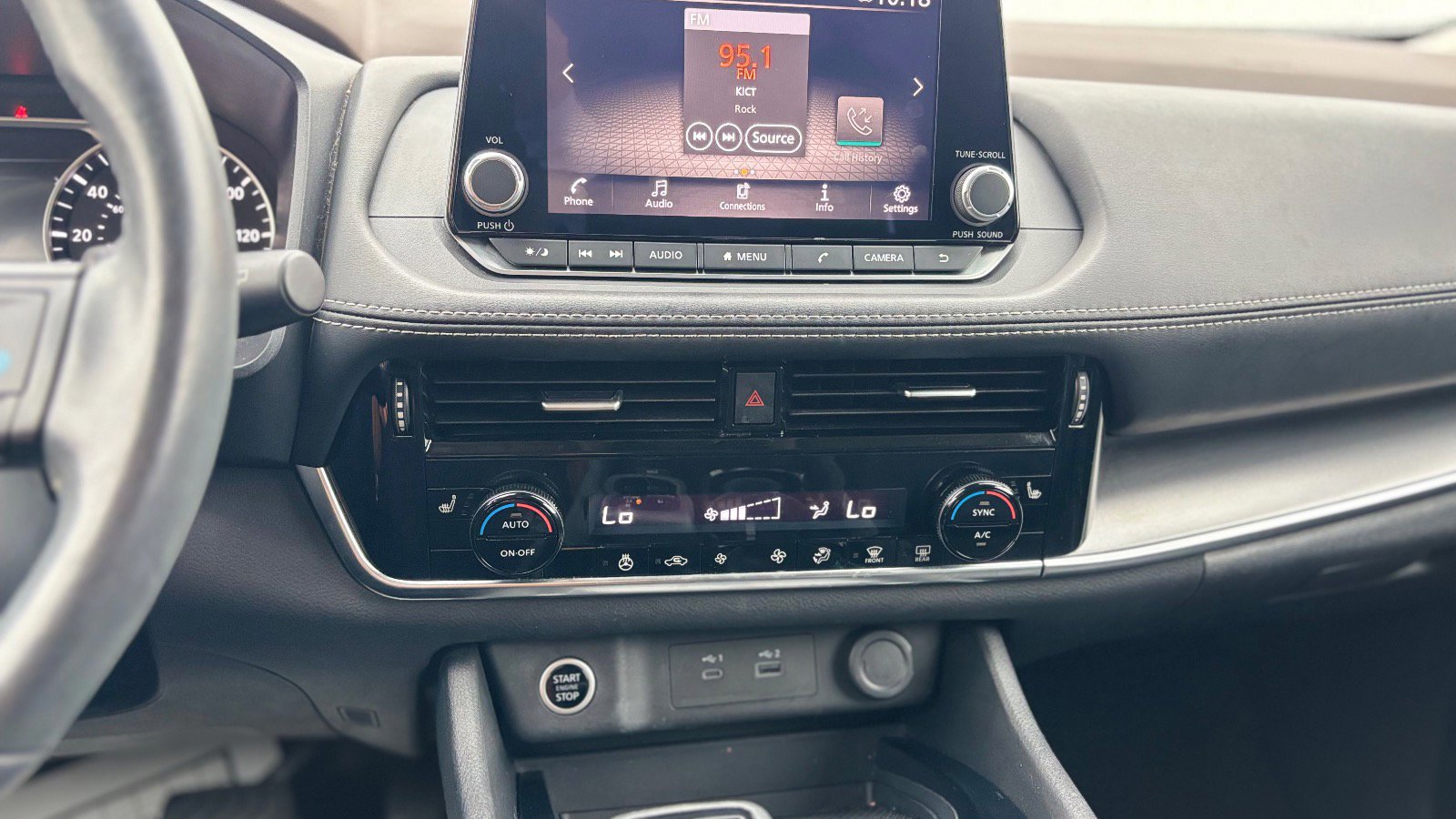 Used 2023 Nissan Rogue SV w/ SV Premium Package image 38