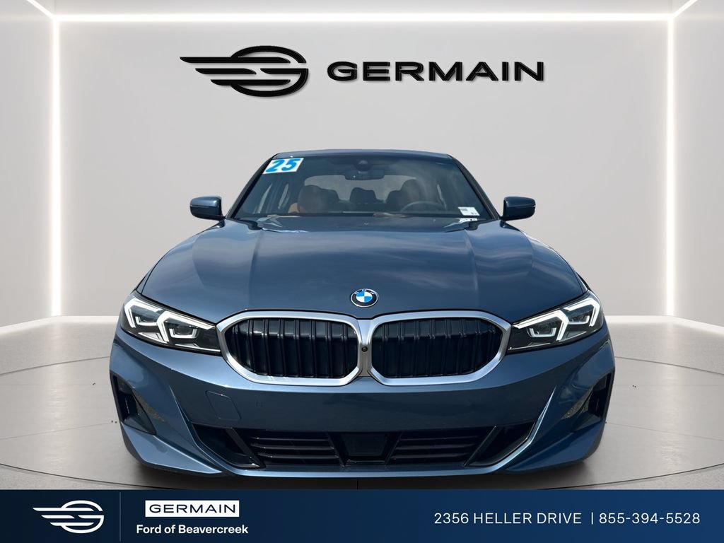 Used 2025 BMW 330i Sedan RWD image 2