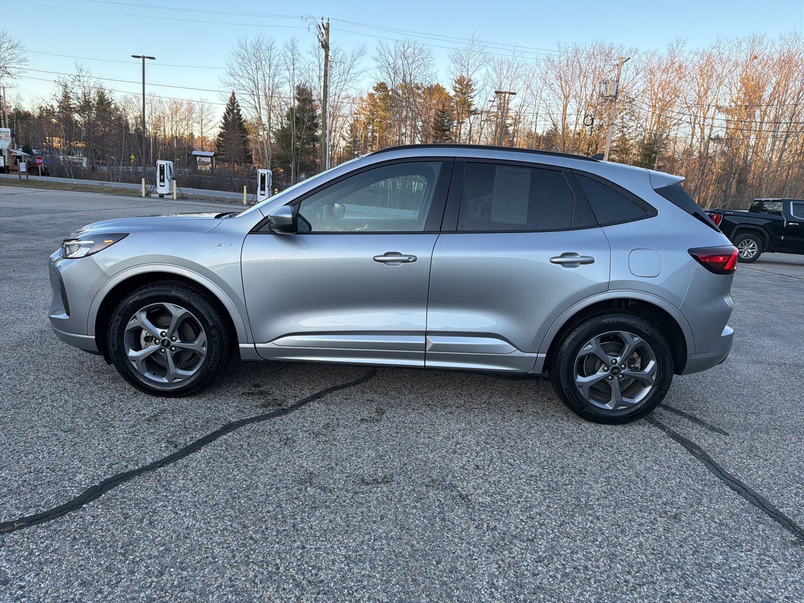 Certified 2023 Ford Escape ST-Line Select w/ Tech Pack #1 image 4