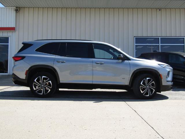 Used 2025 Buick Enclave Sport Touring AWD/4WD image 2