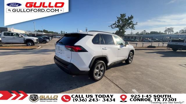 Used 2025 Toyota RAV4 XLE FWD image 8