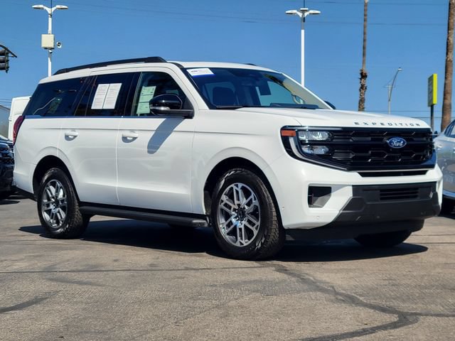 Certified 2025 Ford Expedition Active AWD/4WD image 33