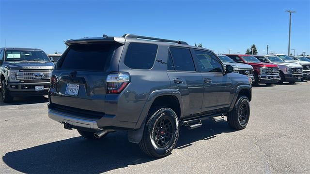 Used 2021 Toyota 4Runner TRD Off-Road Premium w/ Moonroof Package AWD/4WD image 3
