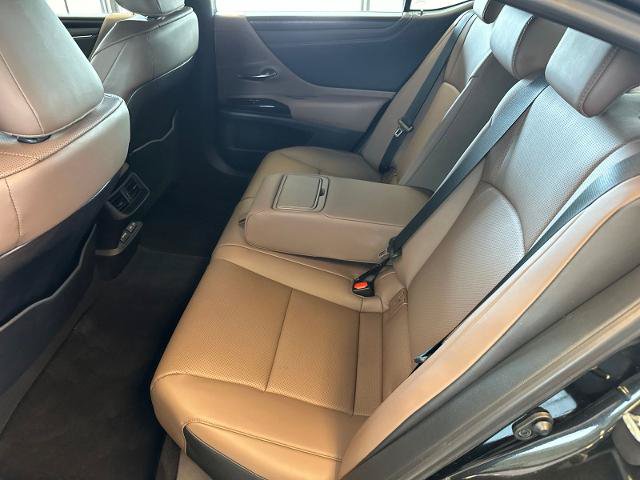Used 2024 Lexus ES 350 w/ Premium Package FWD image 7