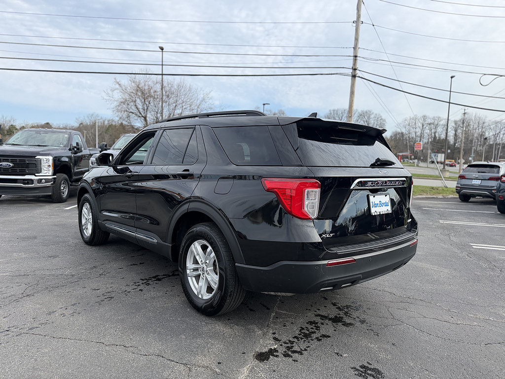 Certified 2023 Ford Explorer XLT AWD/4WD image 5