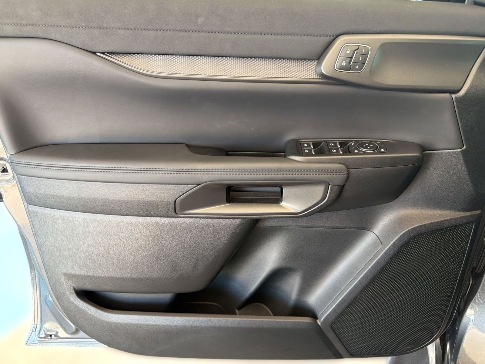 Certified 2025 Ford Ranger Raptor image 12