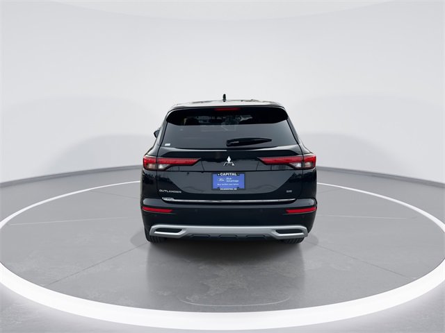 Used 2023 Mitsubishi Outlander SE image 6