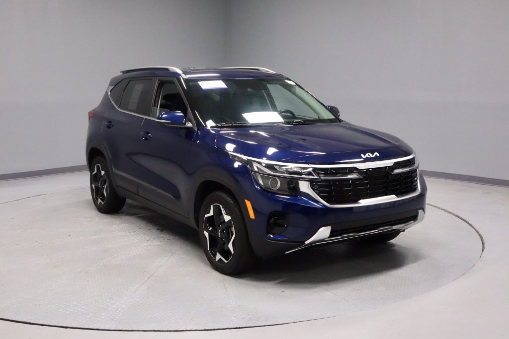 Used 2024 Kia Seltos EX AWD/4WD image 1
