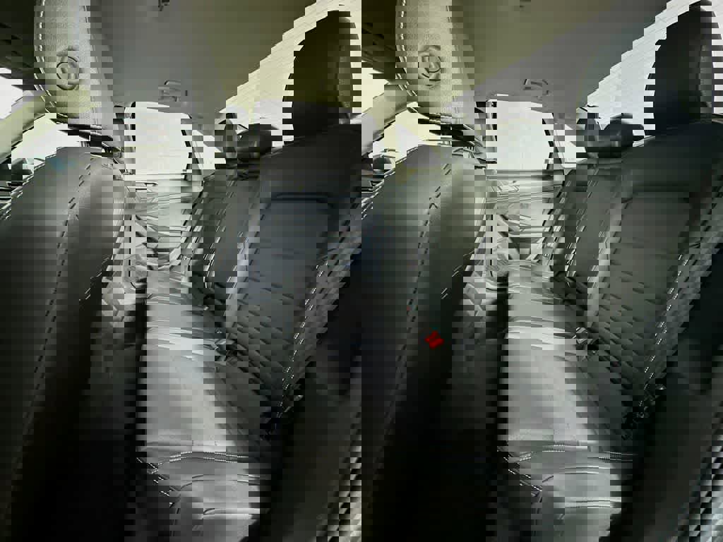 Used 2024 Volkswagen Jetta SE image 16