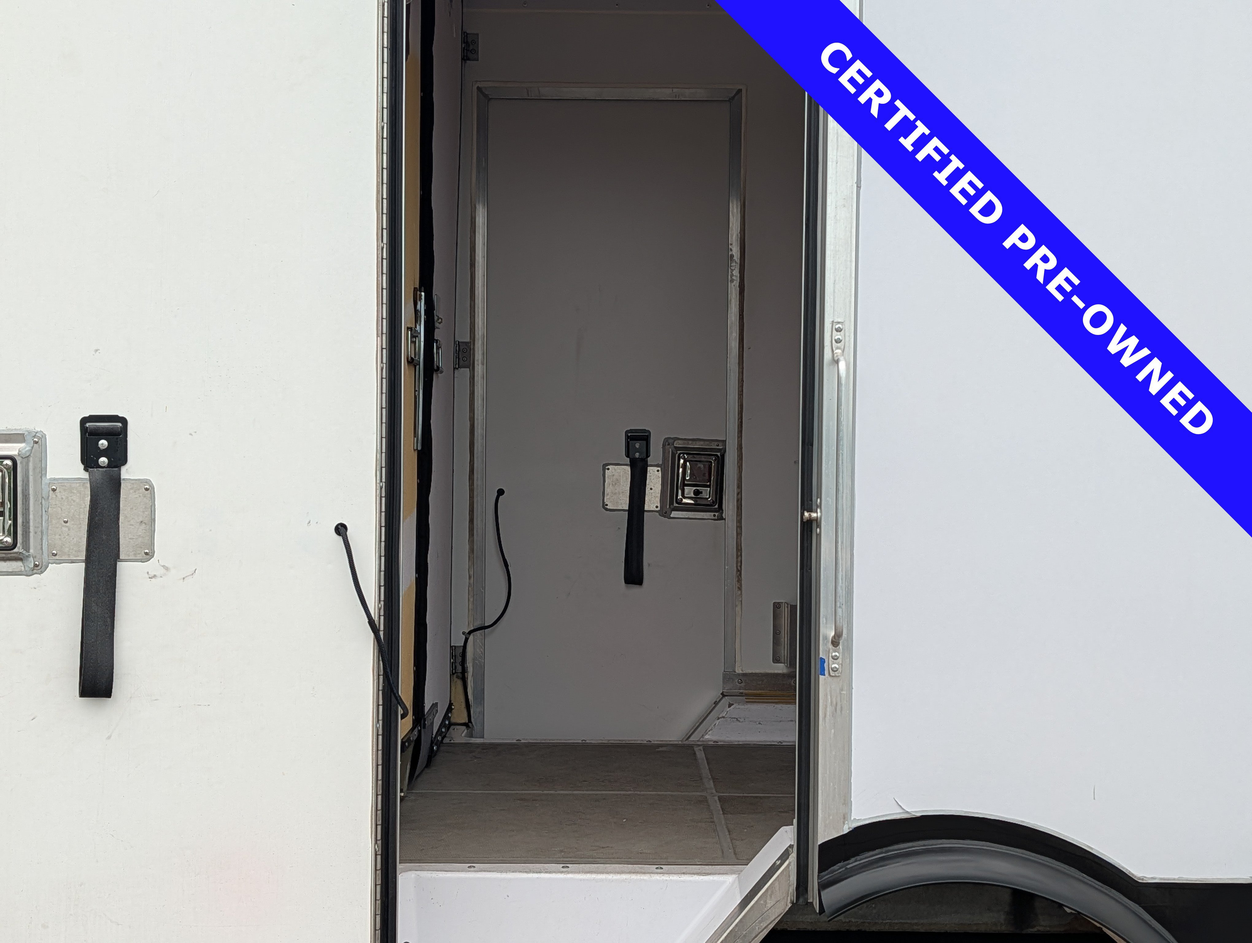 Certified 2024 Ford E-350 and Econoline 350 Super Duty w/ Power Windows & Locks Group RWD image 18
