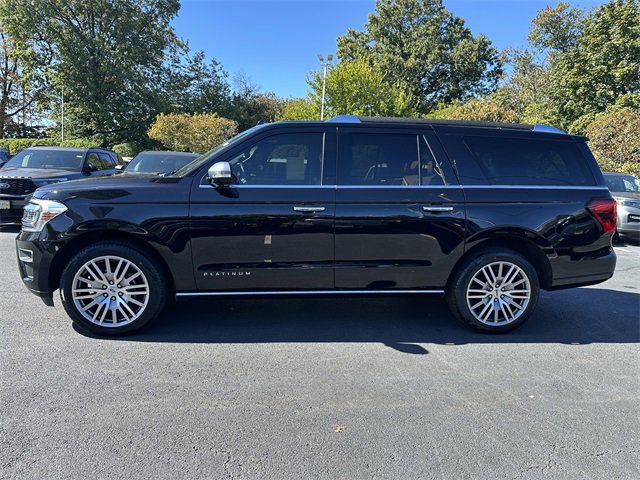 Certified 2022 Ford Expedition Max Platinum image 2