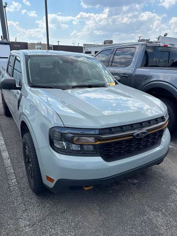 Certified 2024 Ford Maverick Tremor w/ Tremor Off-Road Package AWD/4WD image 2