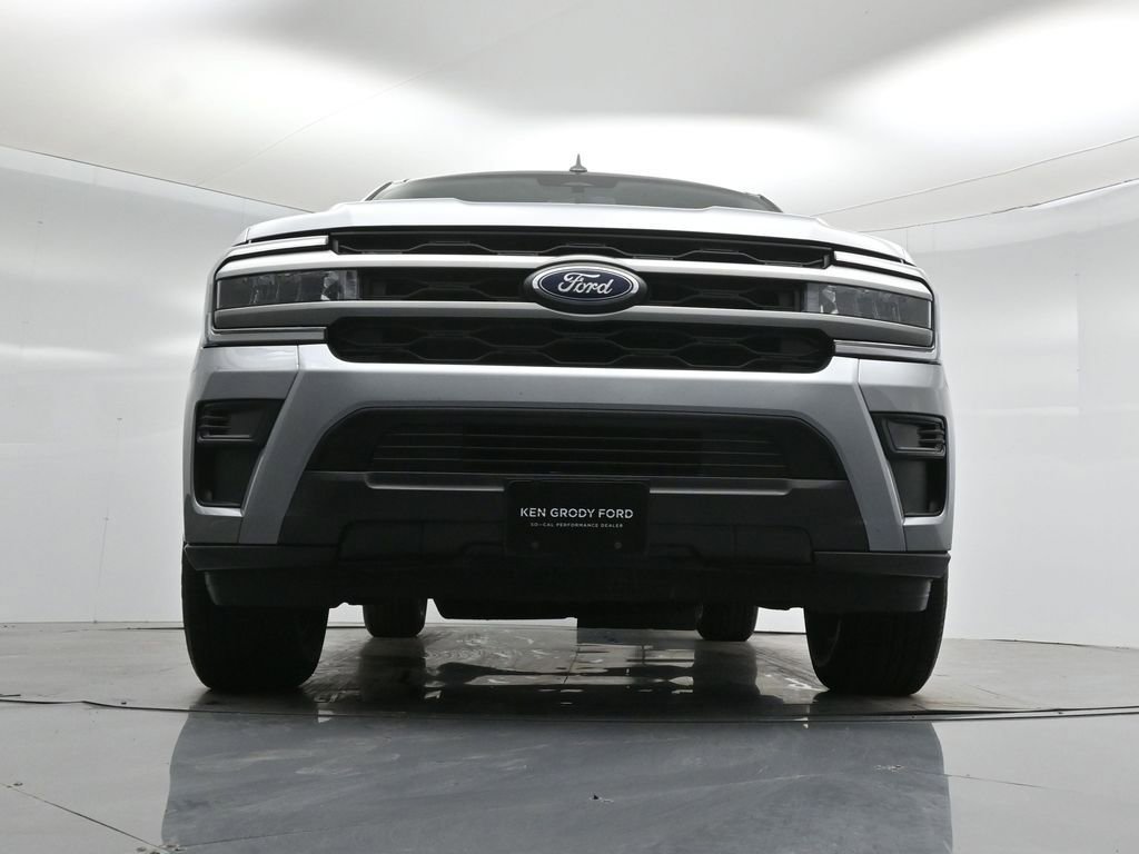 Certified 2024 Ford Expedition Max XLT image 50